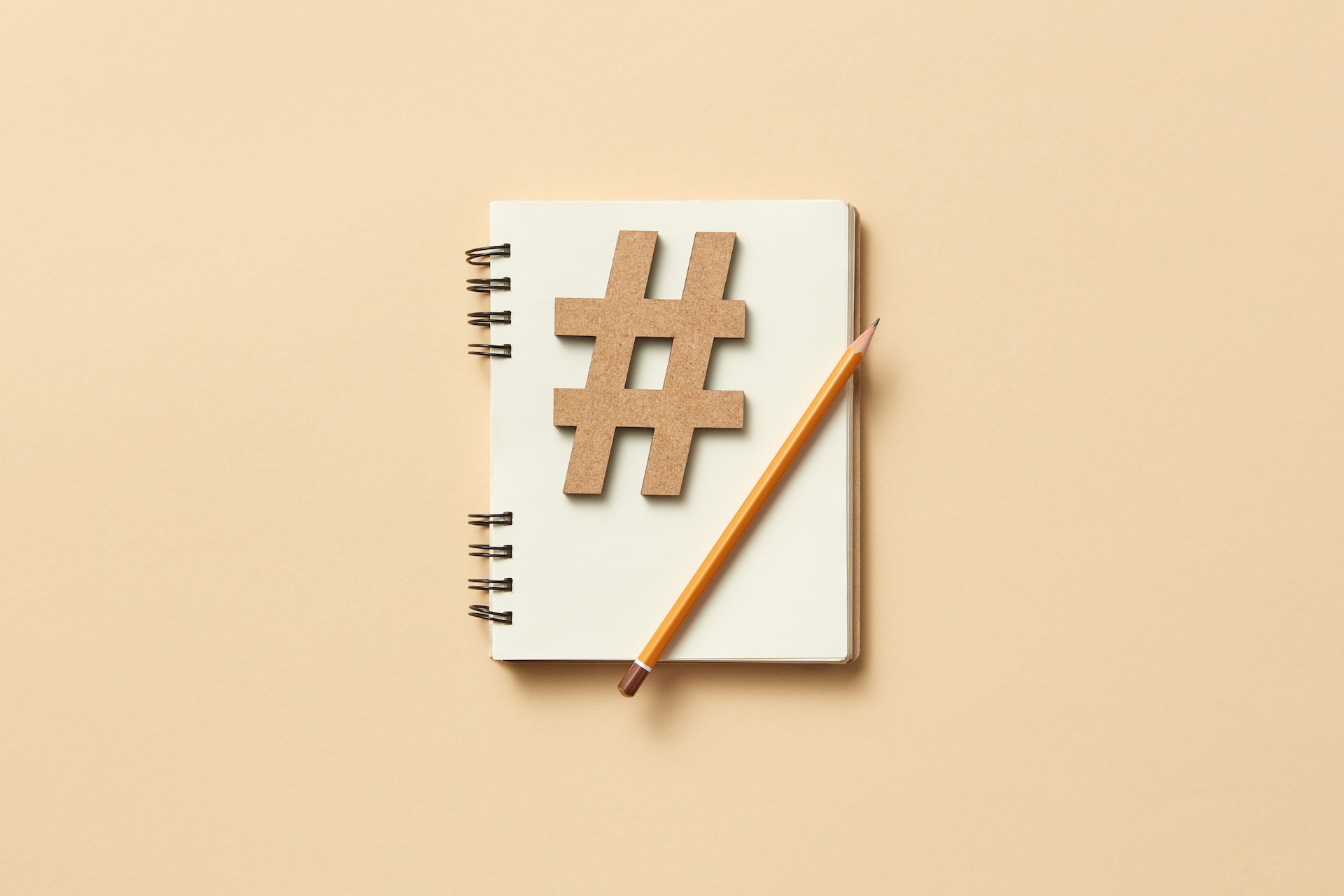 Jak tworzyć skuteczne hashtagi na Instagramie – poradnik i przykłady